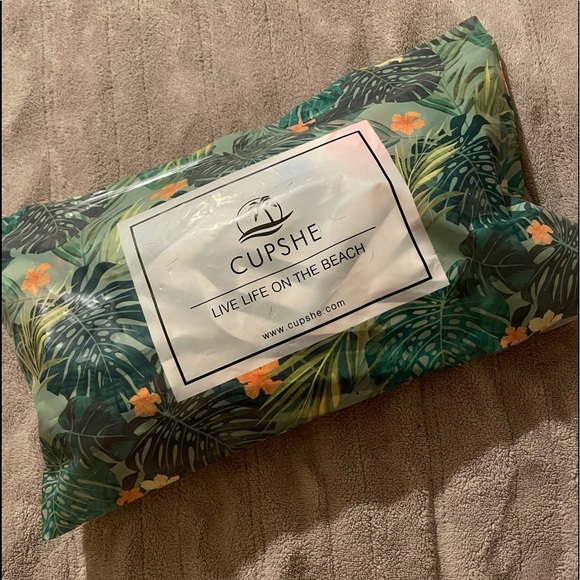 NEW Adorable one piece XL striped/floral swimsuit - Picture 7 of 10